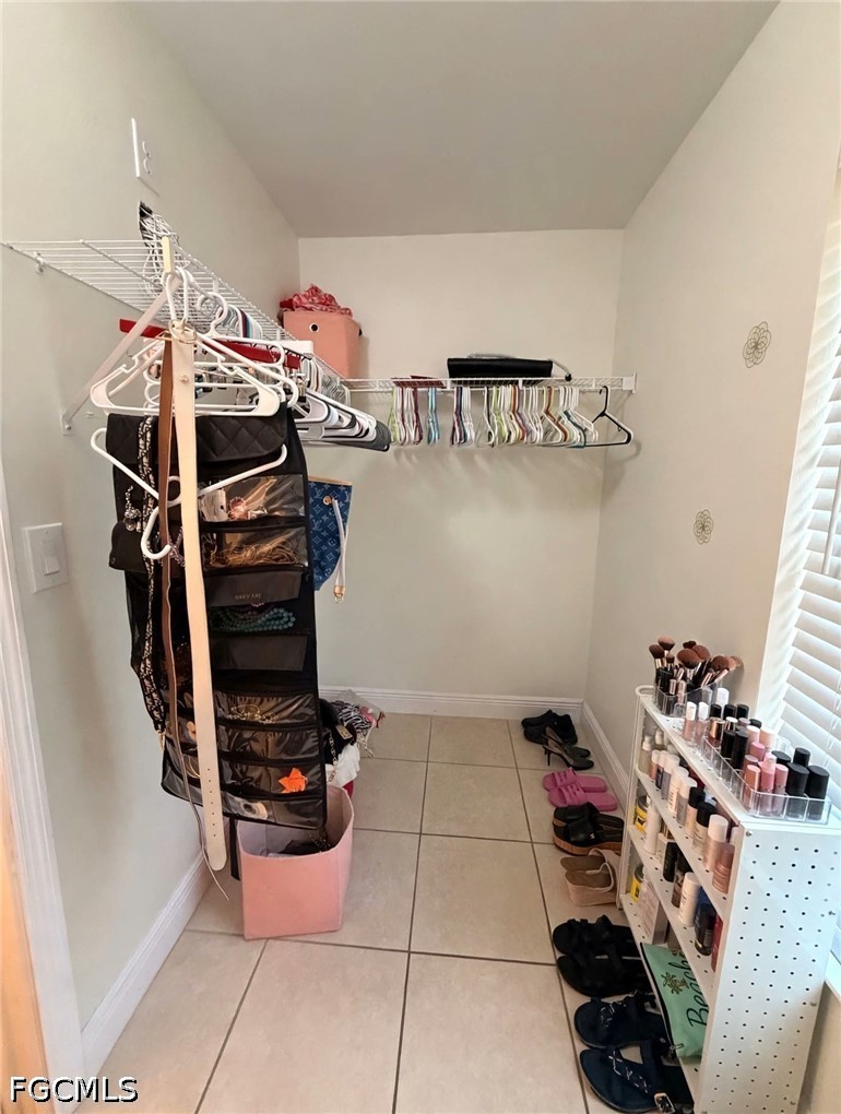 2534 NW 25th Place