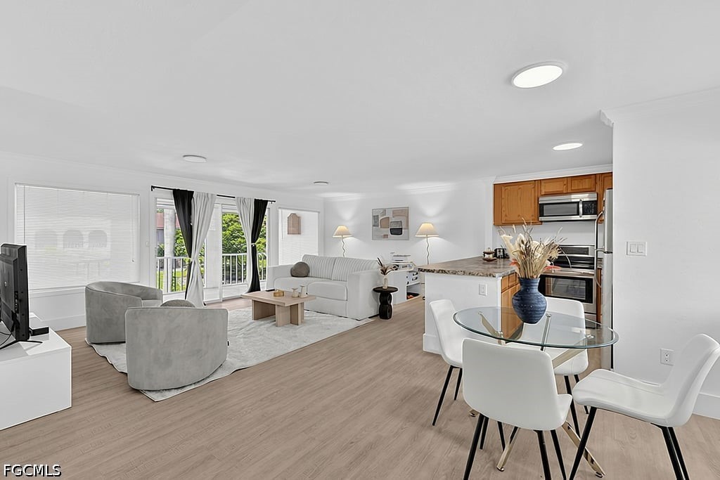 6102  Whiskey Creek Drive, Apt 203