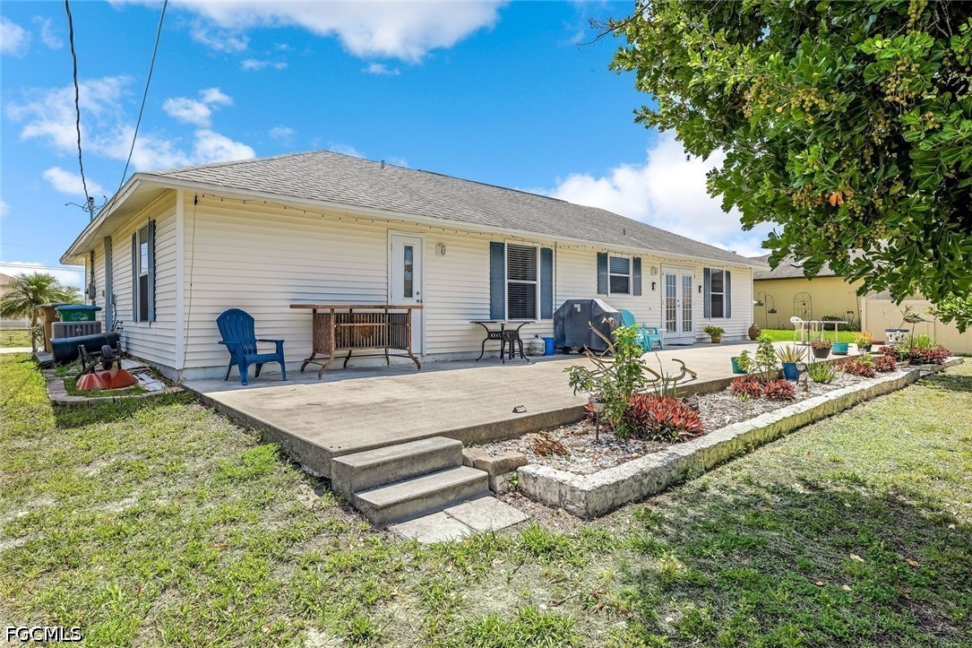 3518 SW 8th Court