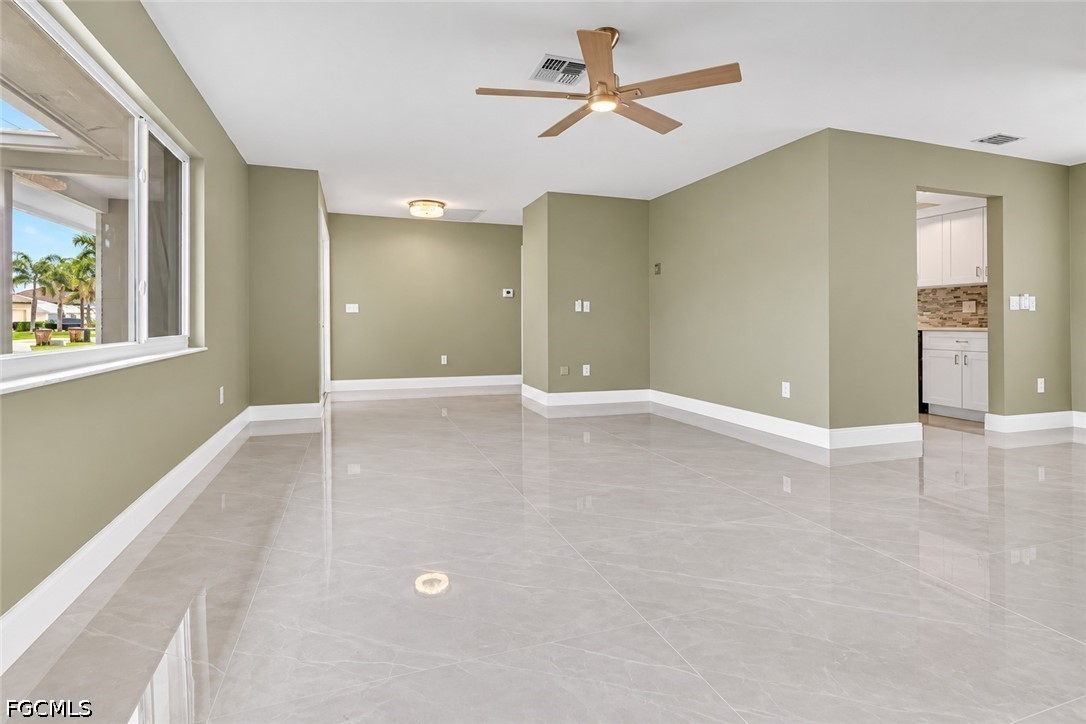 1004 SW 51st Terrace