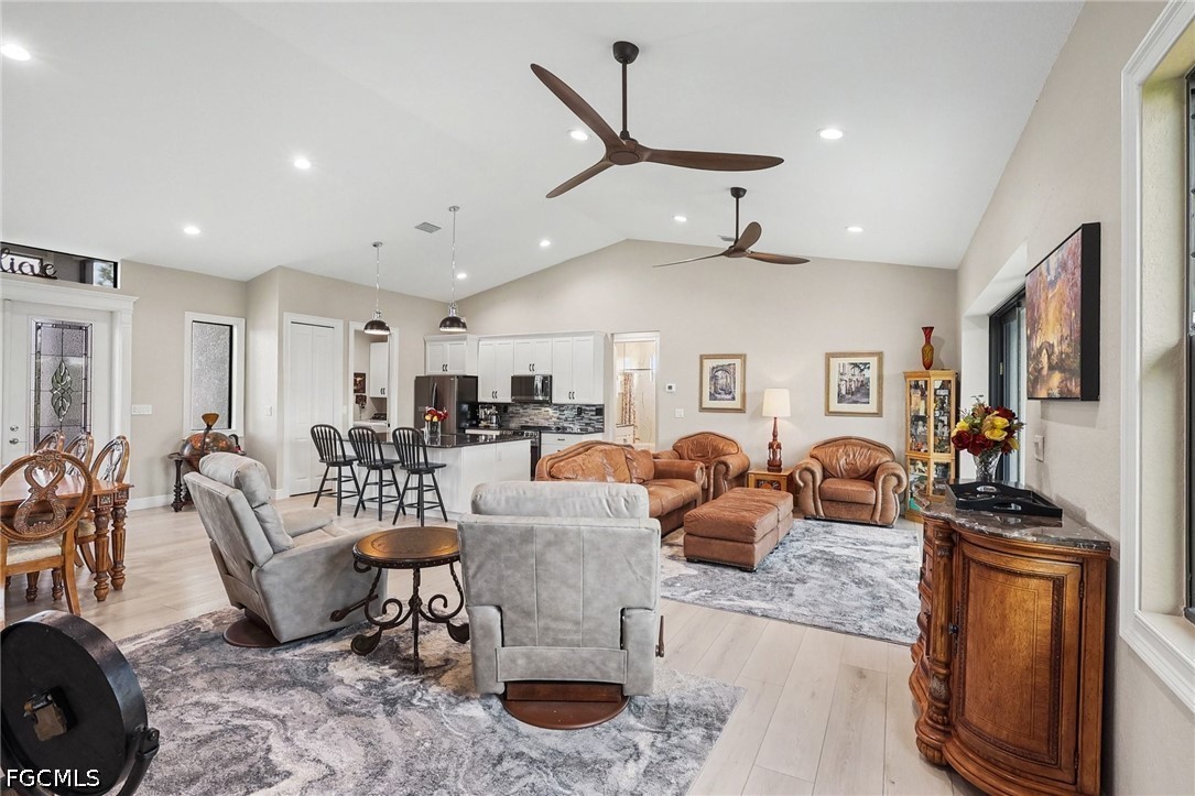 1479  Gateway Lane