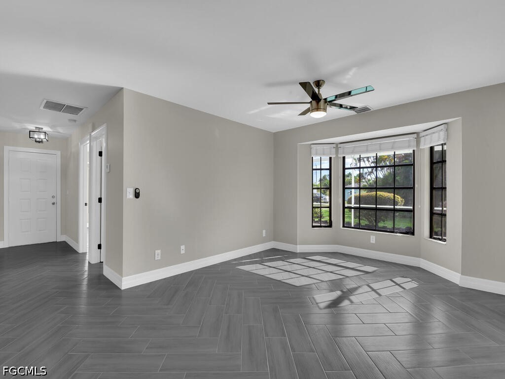 4836/4838  Marine Drive