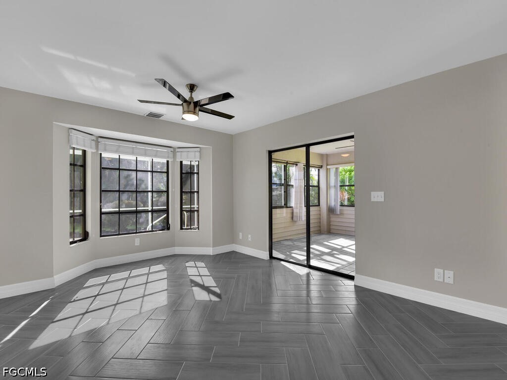 4836/4838  Marine Drive