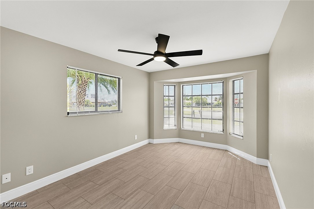 4836/4838  Marine Drive