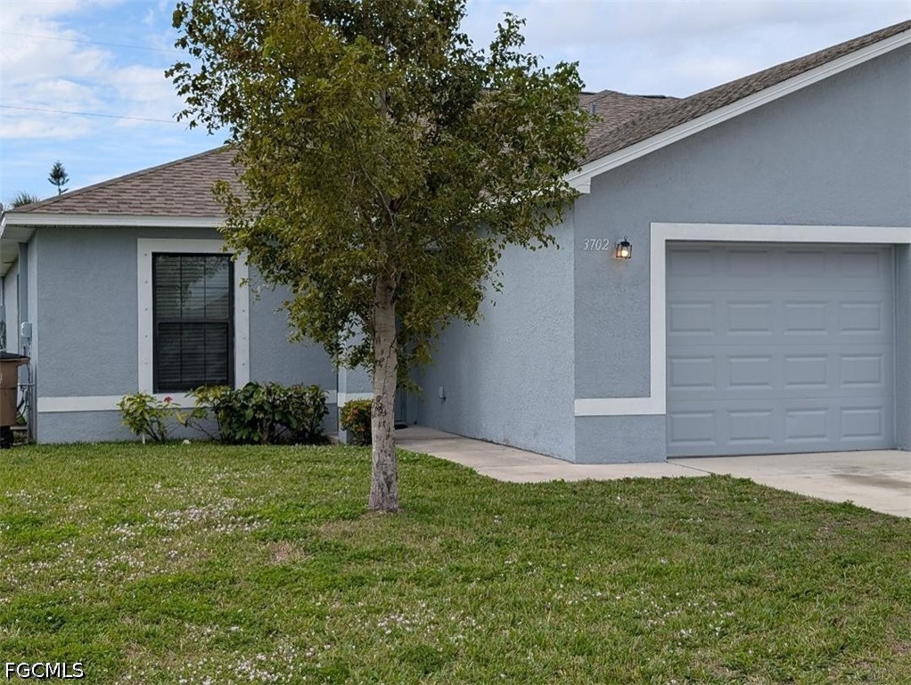 3702 SE 9th Place, Apt 3702