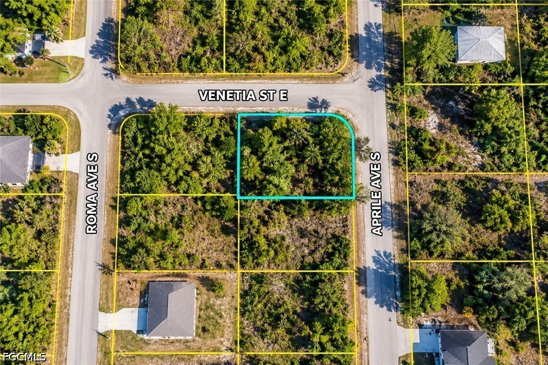 754  APRILE AVE S Avenue