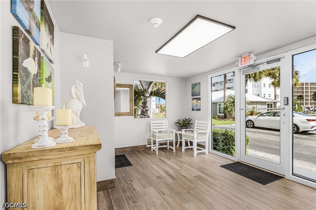 4571 Bay Beach Lane, Apt 473