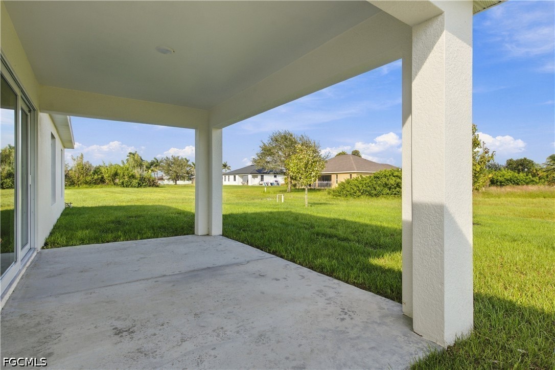 1135 NW 8th Place