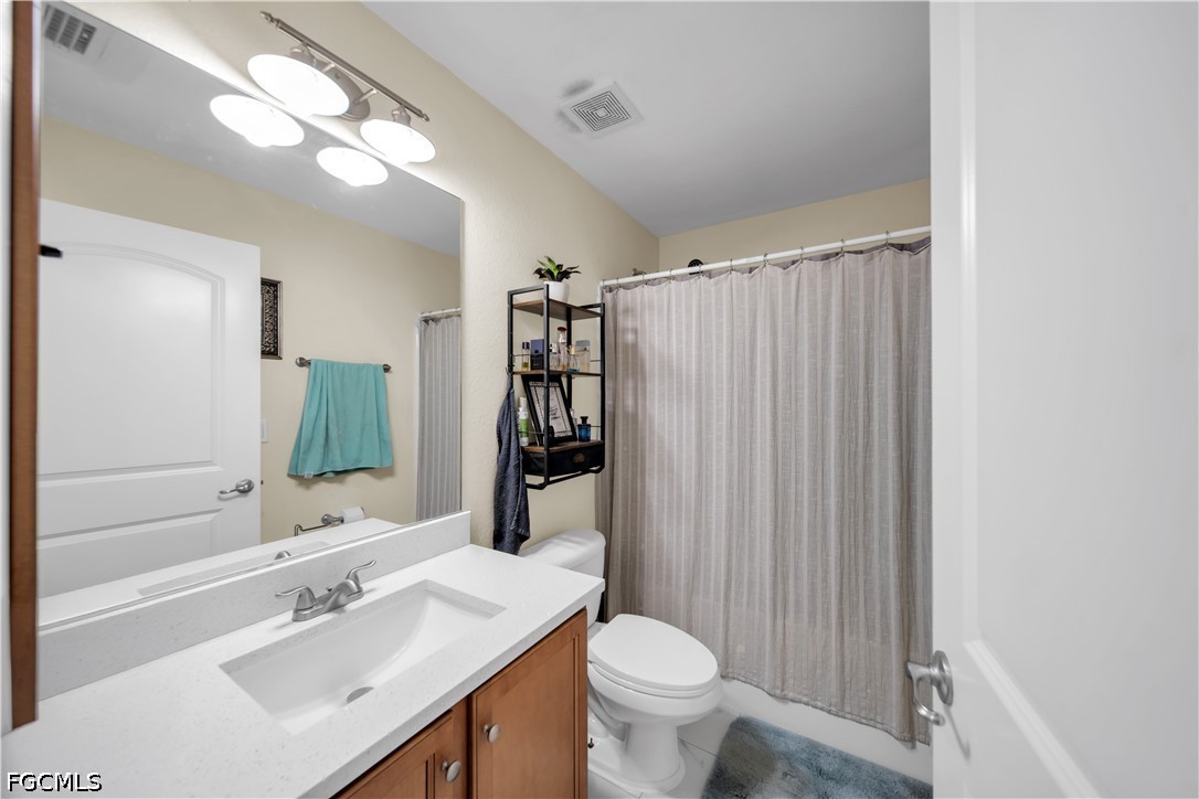 1211 NW 27th Place