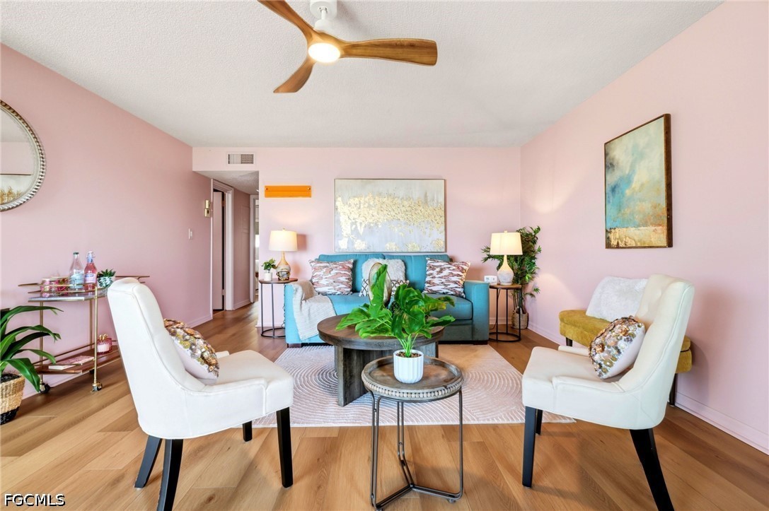 3225 E Riverside Drive, Apt 31C