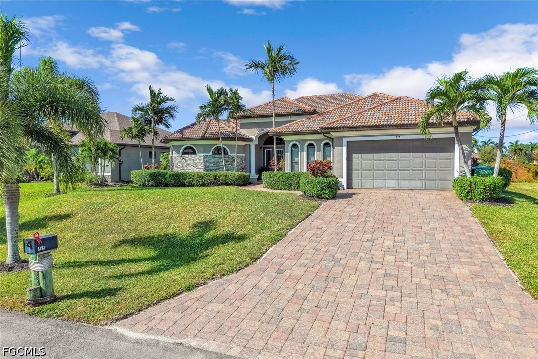 828 NW 39th Avenue