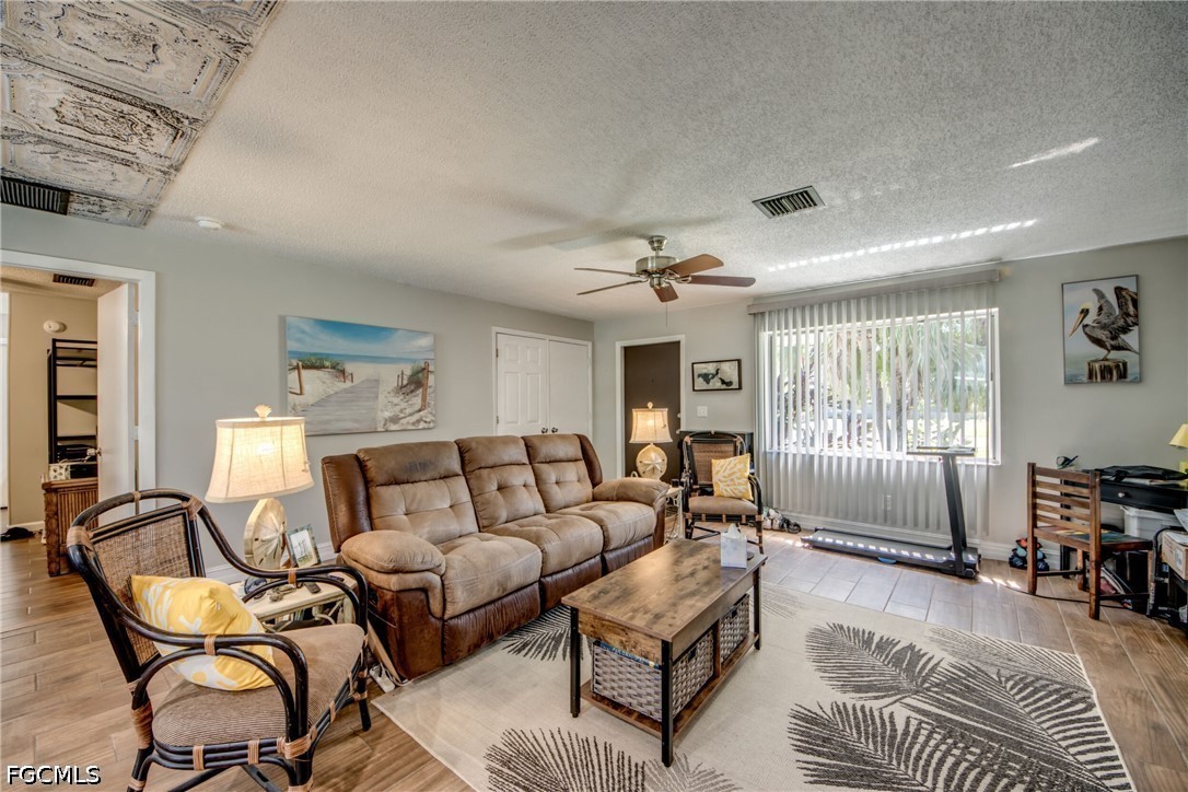 513 SE 34th Street