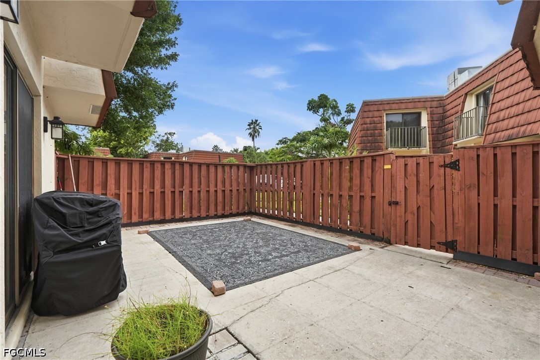 5205 Cedarbend Drive, Apt 2