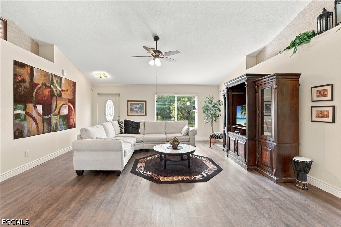 6138 Laurelwood Drive