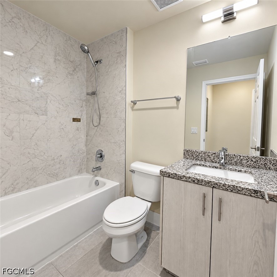 3313 SW 8th Place, Apt 102