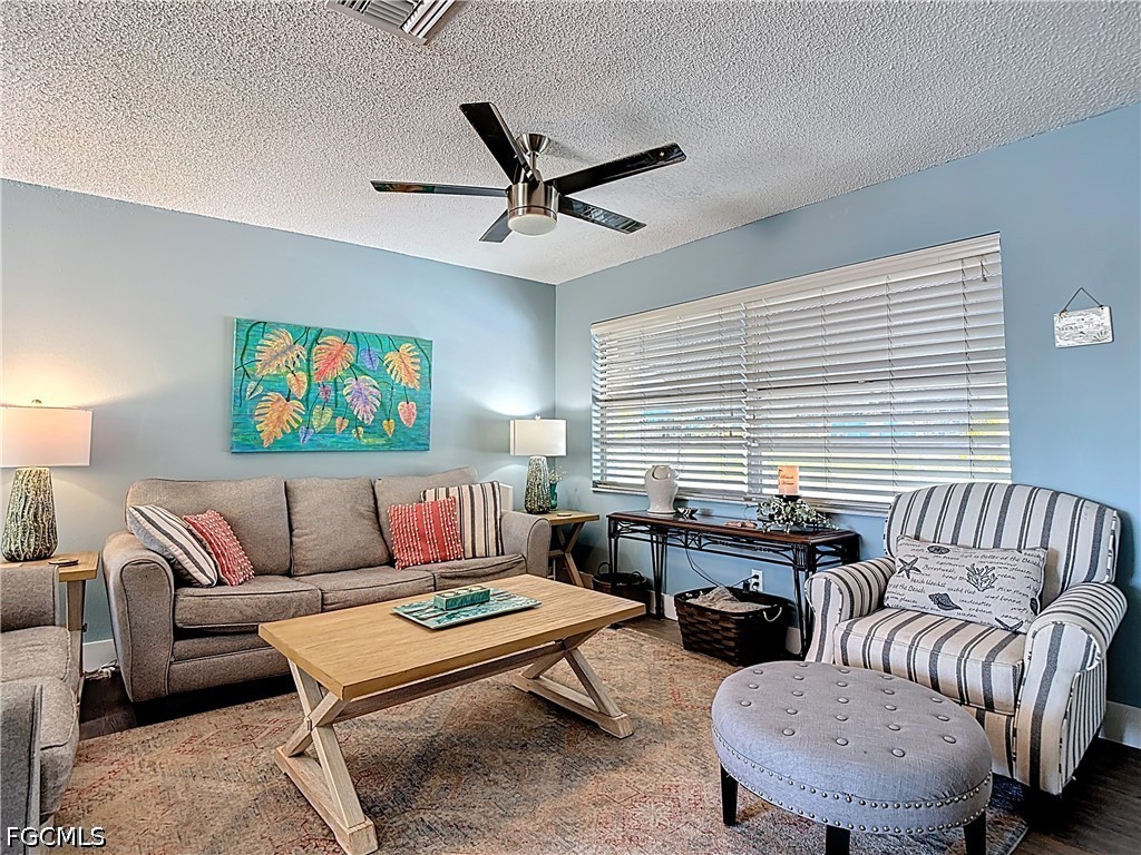 5442 Martin Cove
