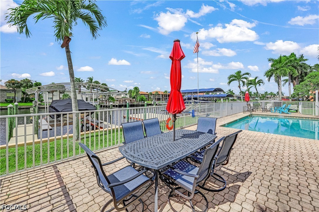 4610 SE 5th Place, Apt 201