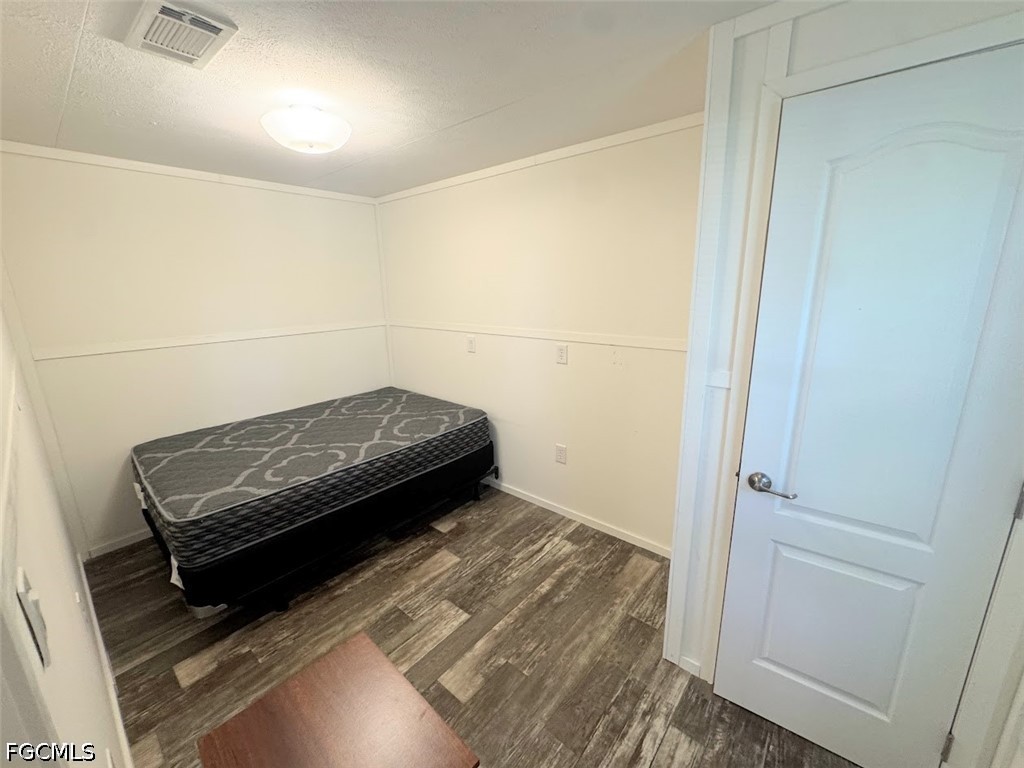 4800 Pioneer 16th Street