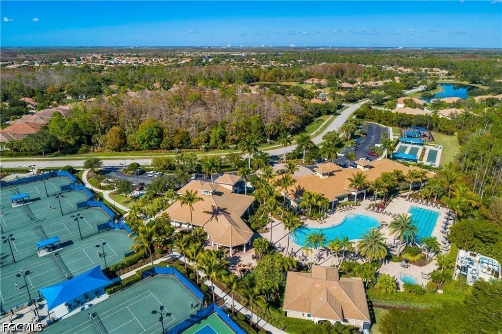 11271  Thurston Chase