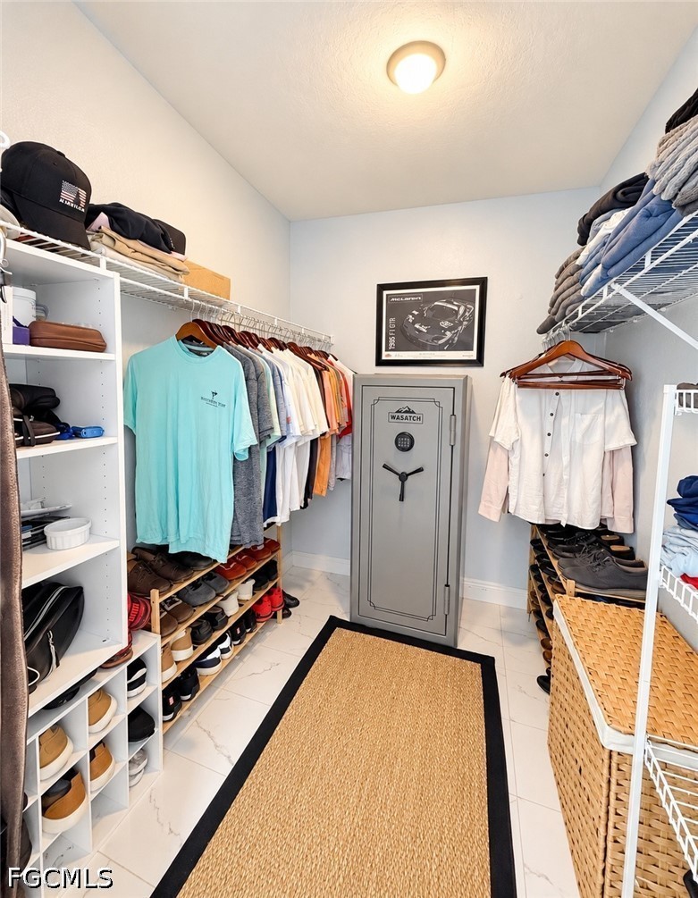 4230 SE 20th Place, Apt Unit # 303