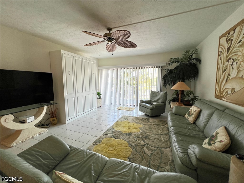 60  Pelican Street, Apt 202