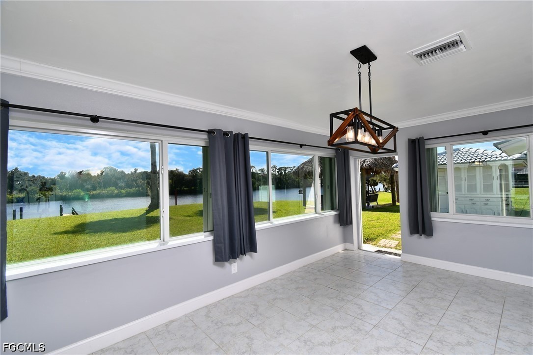 3233  Shell Lane