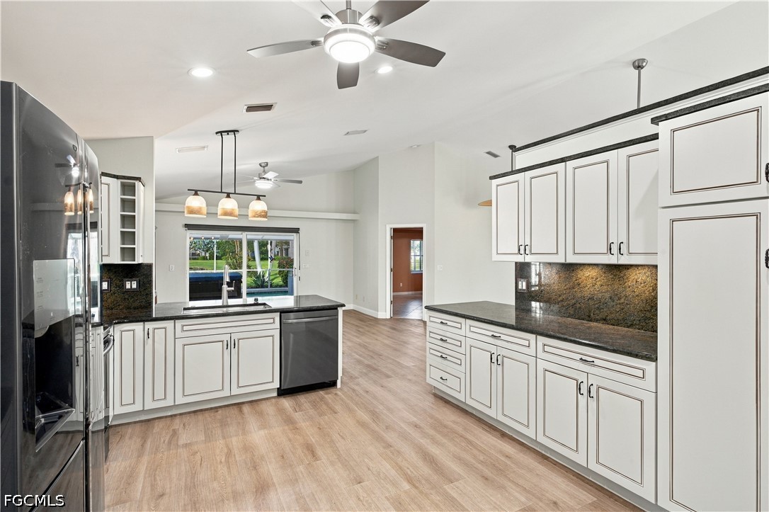 9273 Palm Island Circle