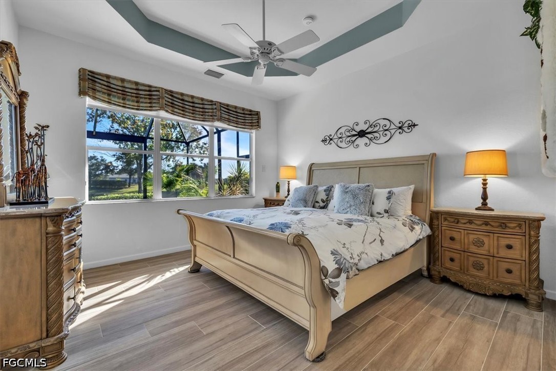 3910  Lakeview Isle Court