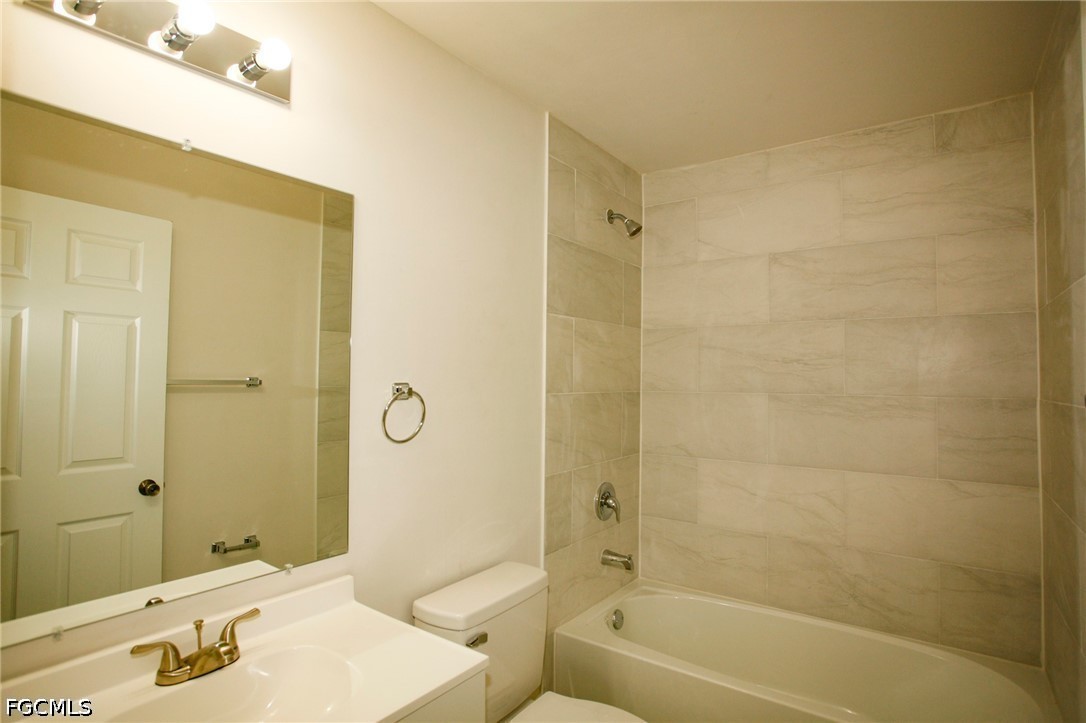 1321 SE 8th Place, Apt 1319