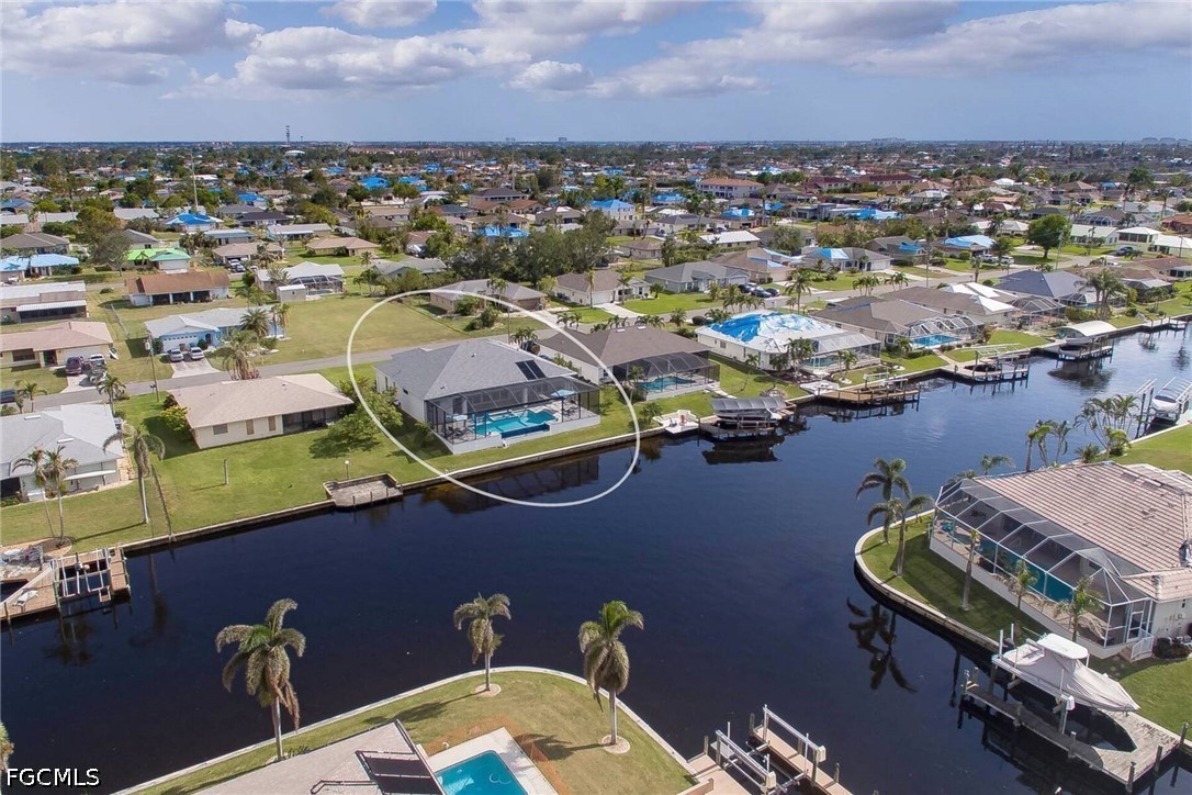 3724 SW 1st Place