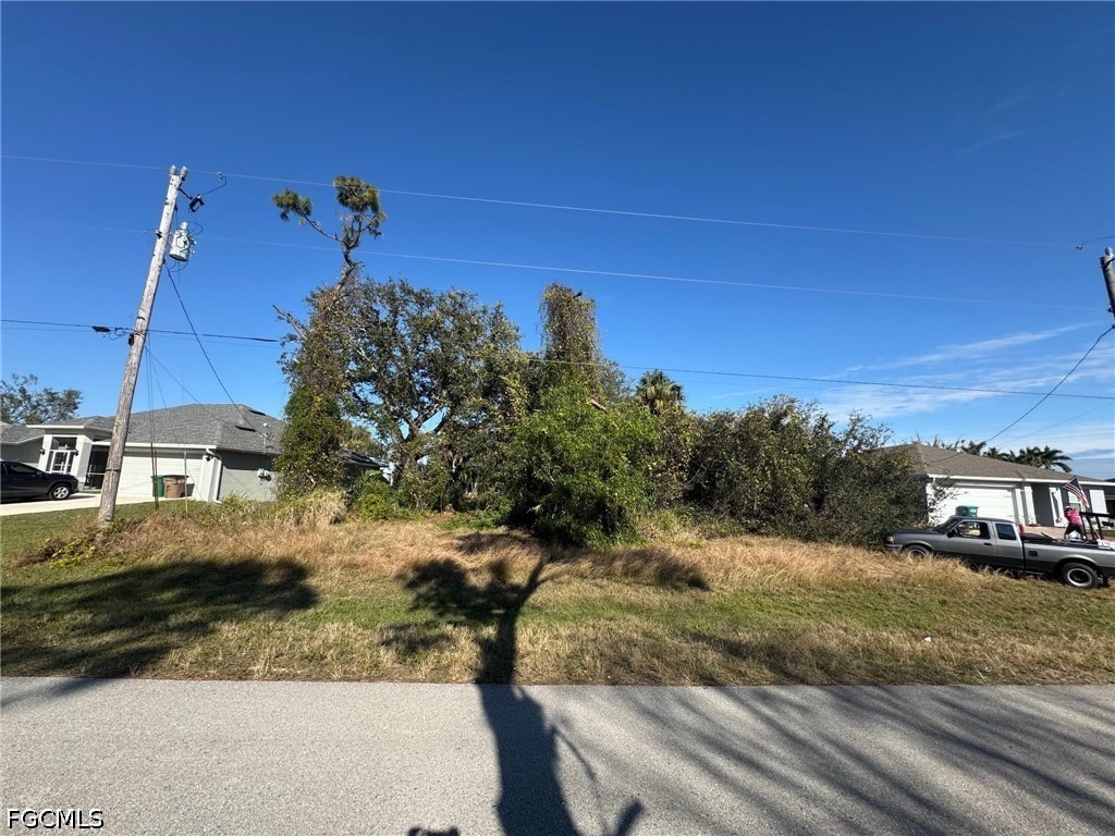 3453 NE 18th Place