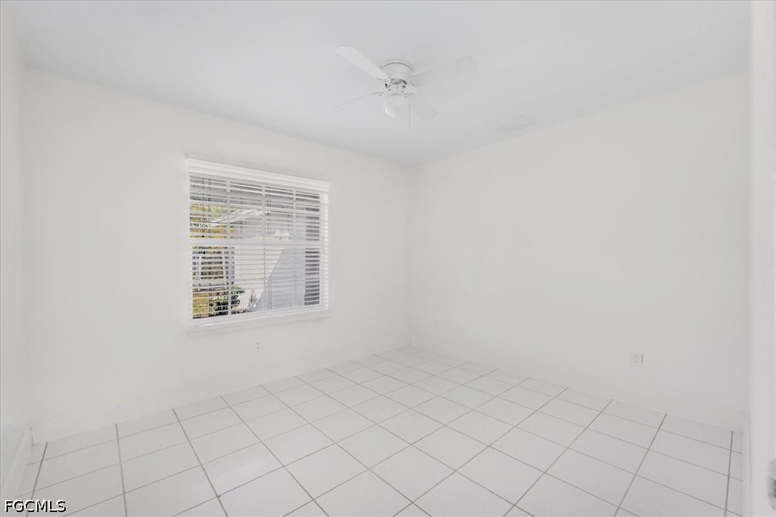 1302 NE 4th Terrace