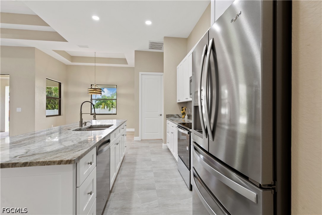 1813 NW 37th Place