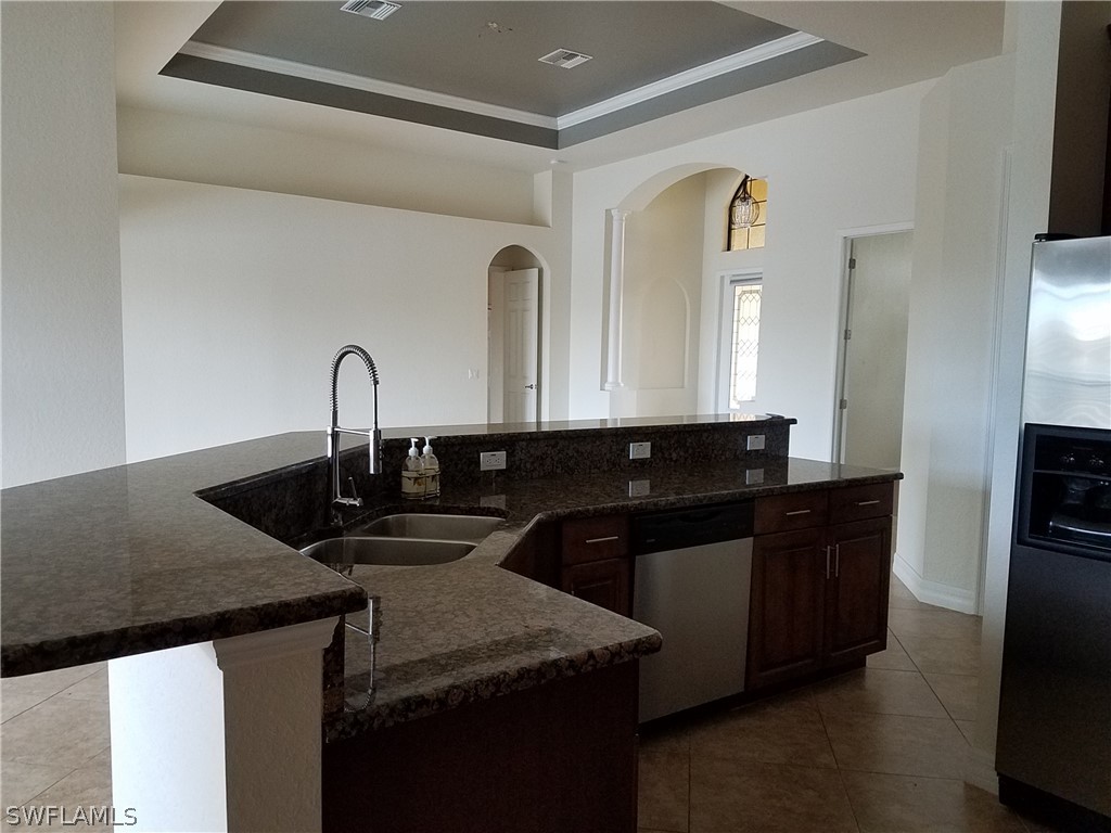 2130 SW 48th Terrace