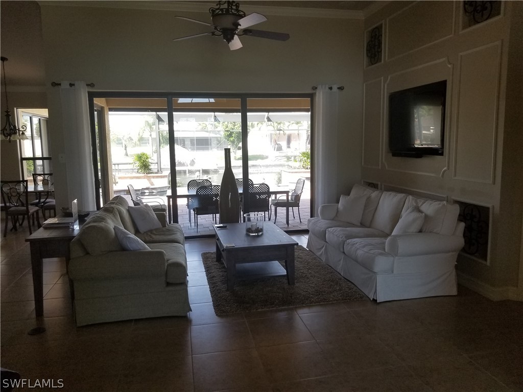 2805 SW 39th Street
