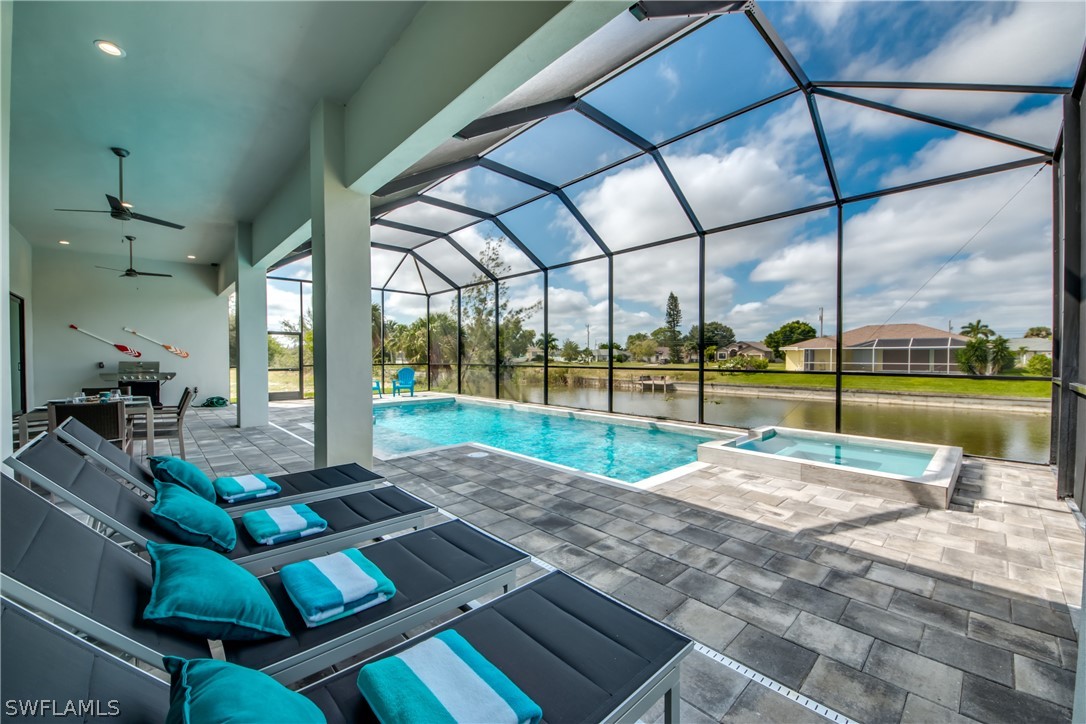 1502 SW 28th Street