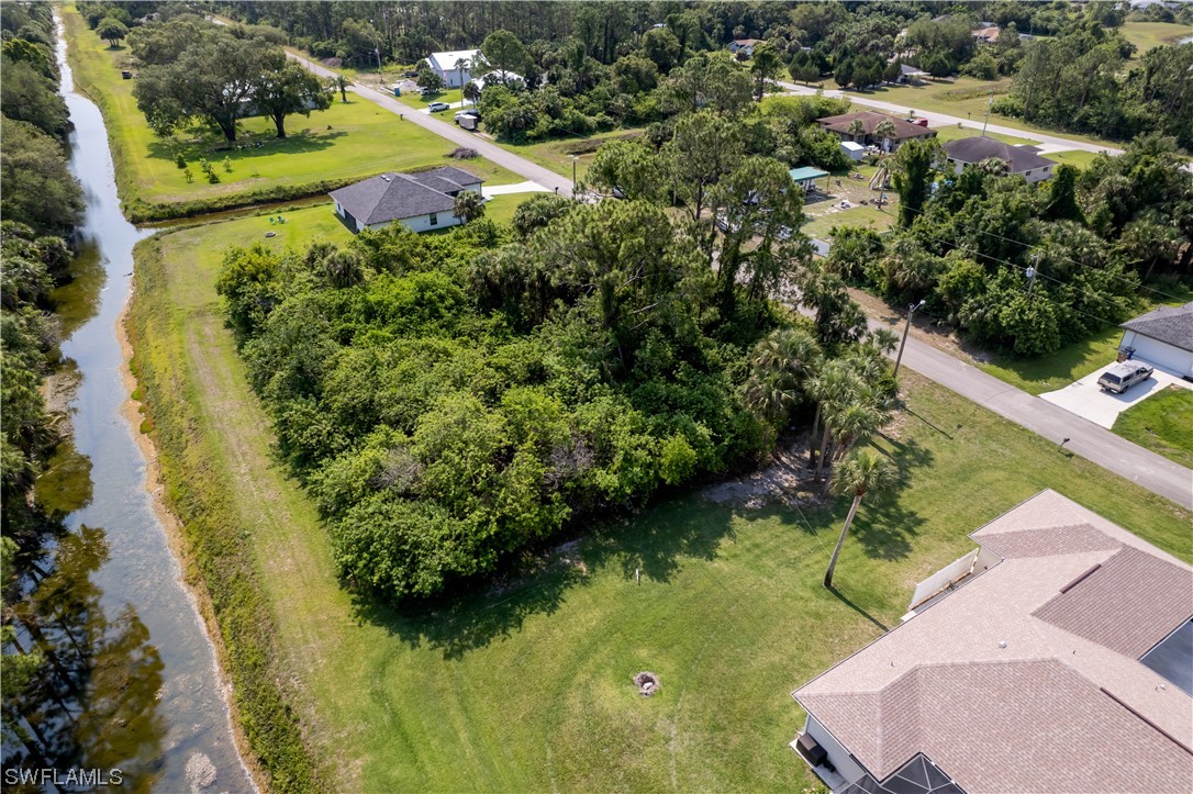 837  Porter Street