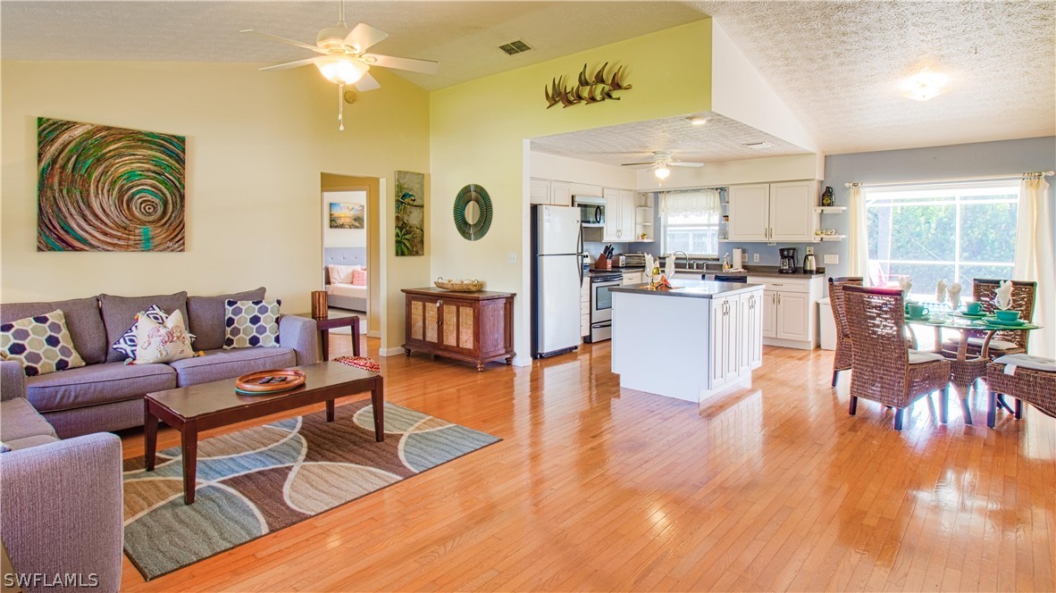 1925 SW 17th Place