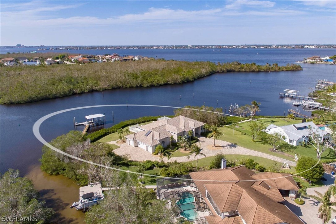 830 Deep Lagoon Lane