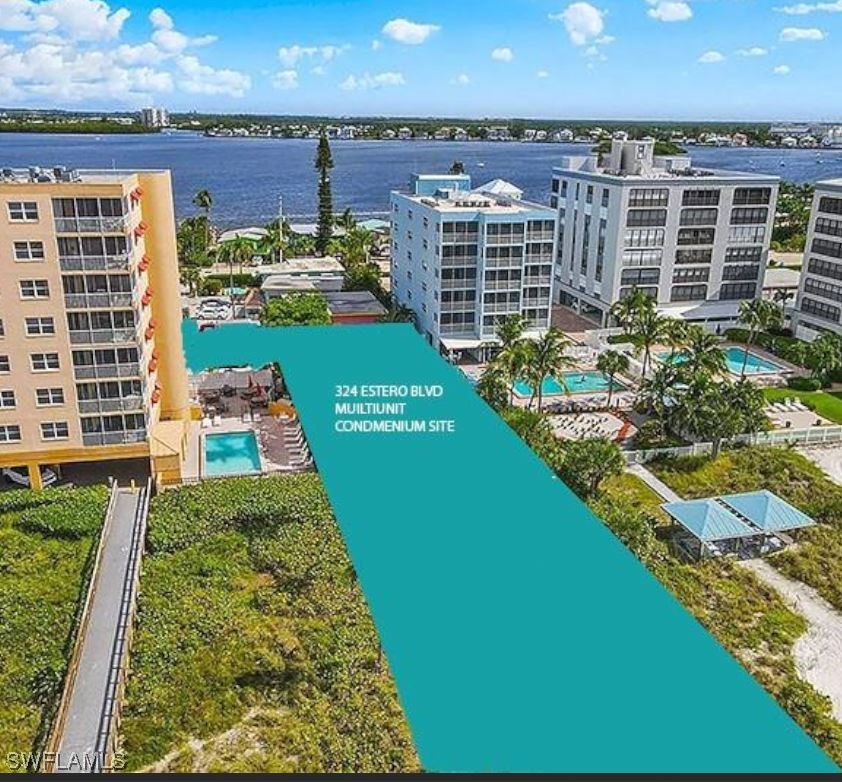 324  Estero Boulevard