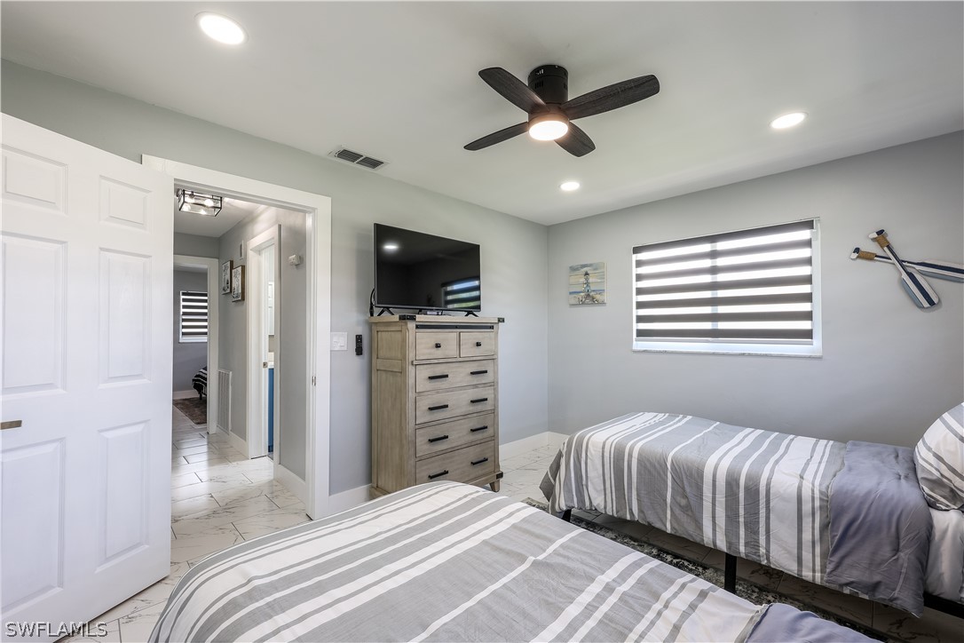 3505 SE 16th Place