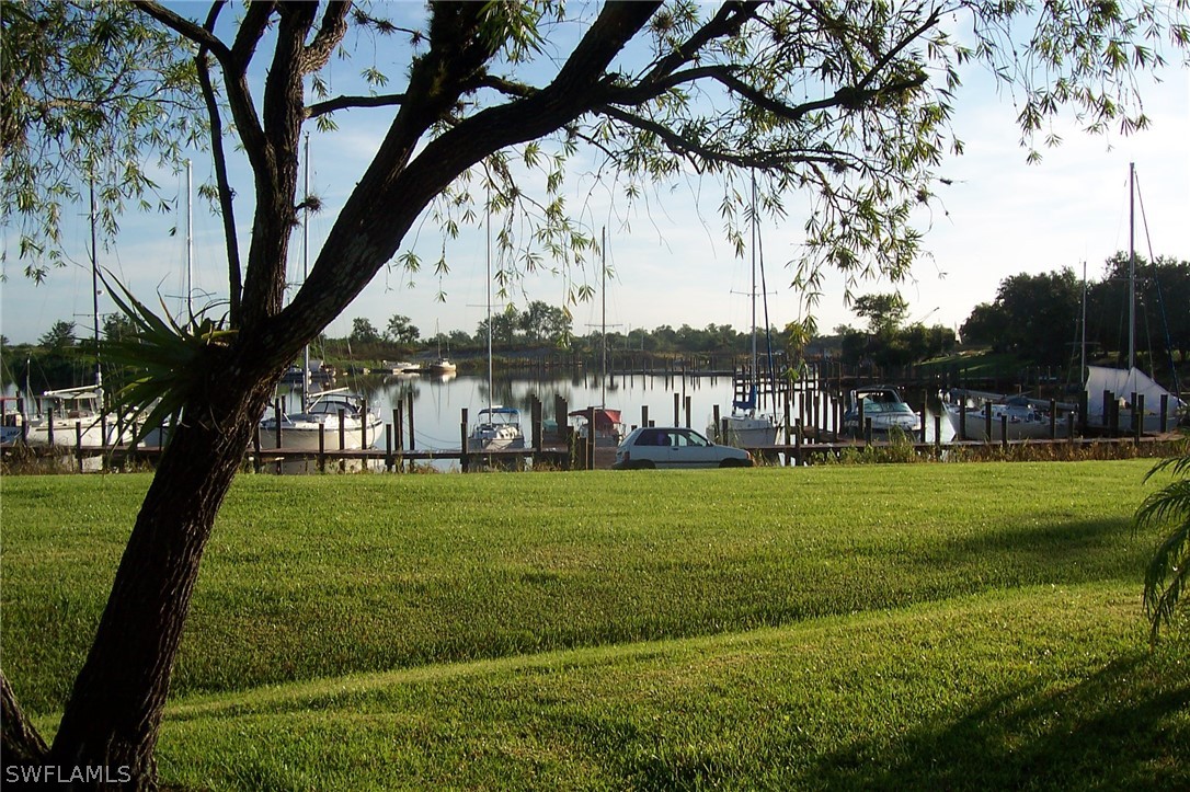 1070 Villa Drive, Apt D201