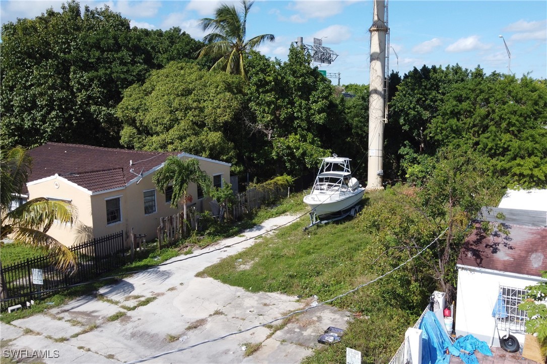 321 NW 37 Street