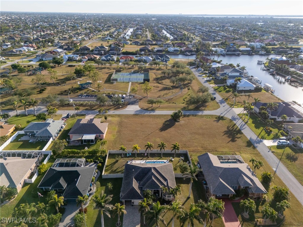 5304 SW 17th Place