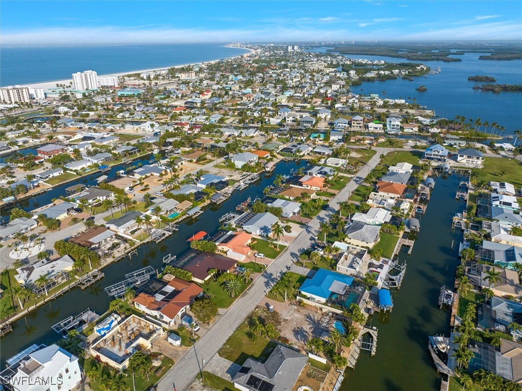 16  Palmview Boulevard