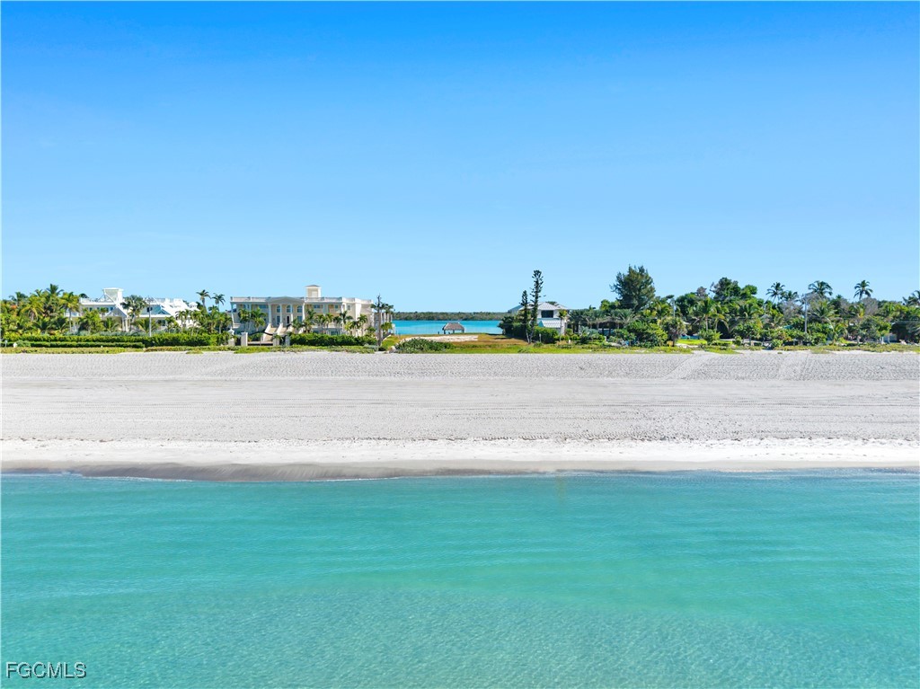 15819  Captiva Drive