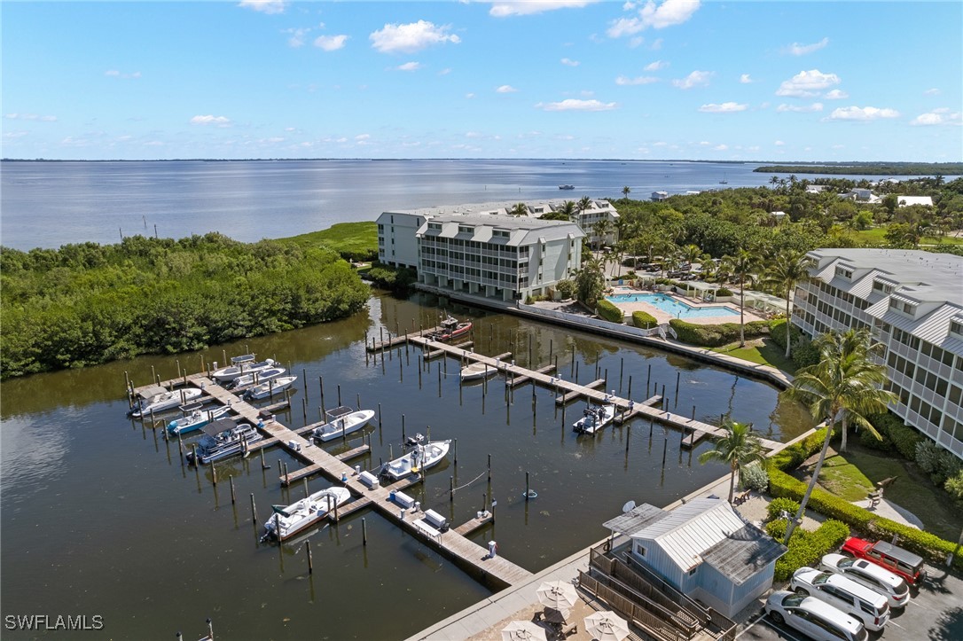 5136 Bayside Villas