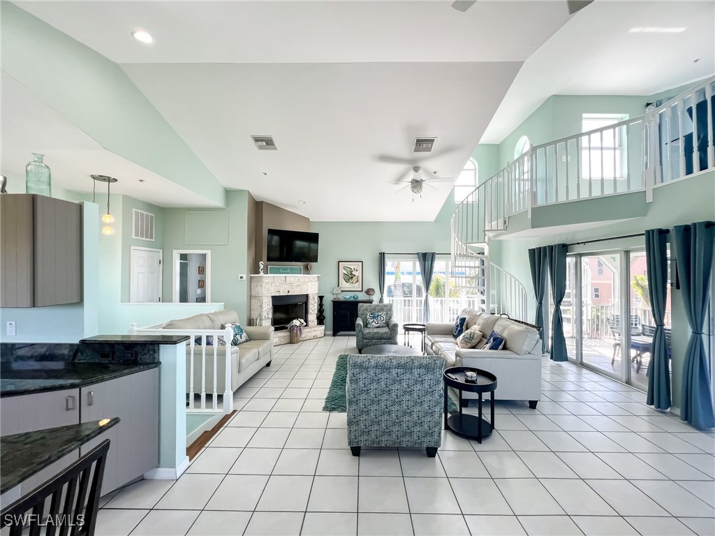 150  White Pelican Drive