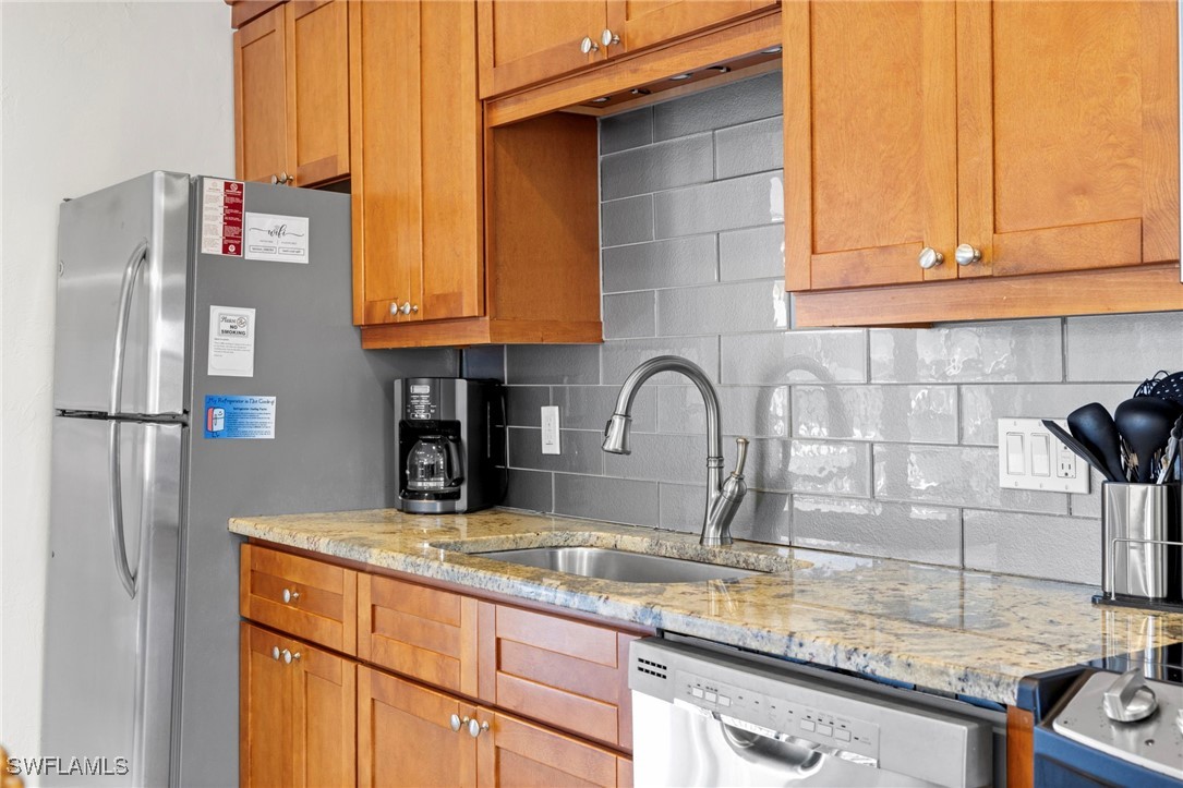 1811 Olde Middle Gulf Drive, Apt 1
