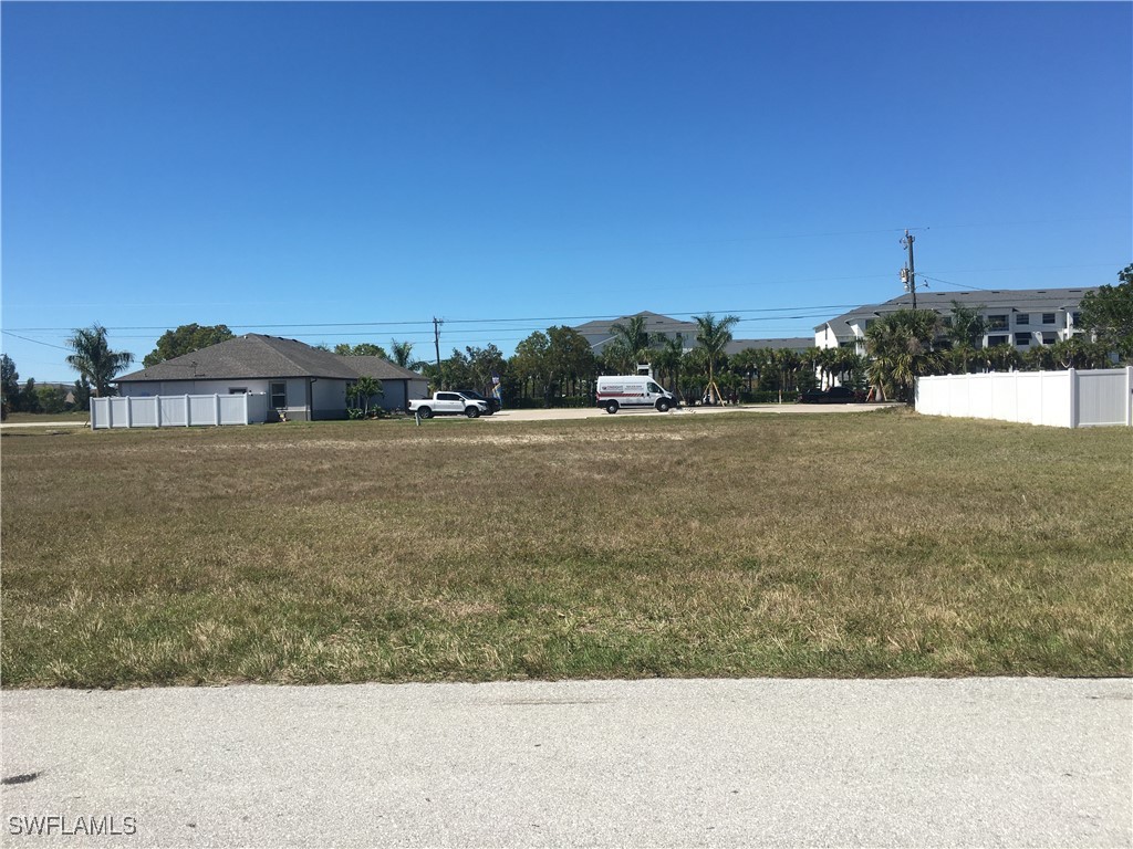 3602 SW 15th Place